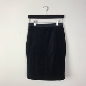 🍉 10 for $15 🍉 Ann Taylor velvet skirt